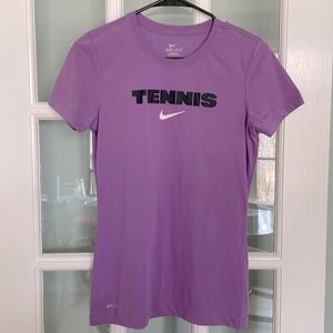 Womens Nike Tennis Top - Size Medium 💜